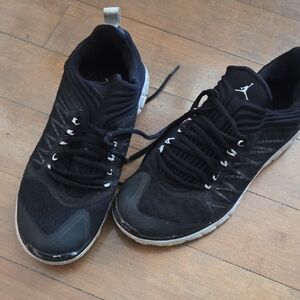 Jordans Men's Black Athletic Shoes